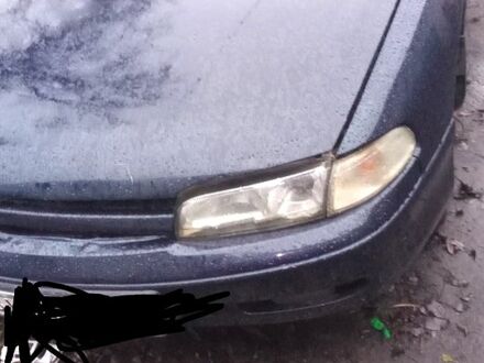 Синій Мазда 626, об'ємом двигуна 1.9 л та пробігом 0 тис. км за 1100 $, фото 1 на Automoto.ua