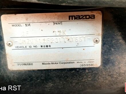 Синій Мазда 626, об'ємом двигуна 2 л та пробігом 382 тис. км за 3300 $, фото 1 на Automoto.ua