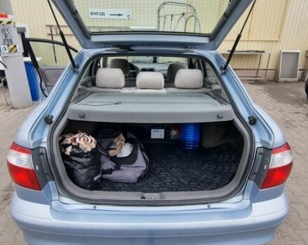 Синій Мазда 626, об'ємом двигуна 2 л та пробігом 200 тис. км за 1300 $, фото 1 на Automoto.ua