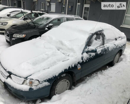 Зелений Мазда 626, об'ємом двигуна 2 л та пробігом 380 тис. км за 2000 $, фото 4 на Automoto.ua