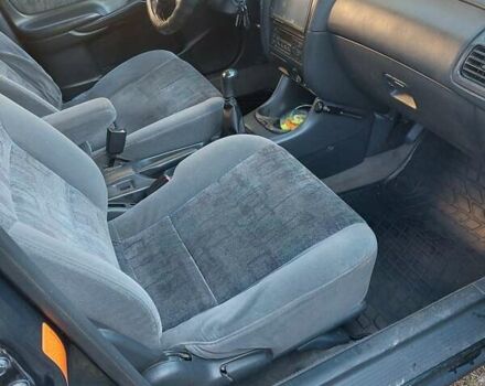 Зеленый Мазда 626, объемом двигателя 2 л и пробегом 378 тыс. км за 2600 $, фото 22 на Automoto.ua