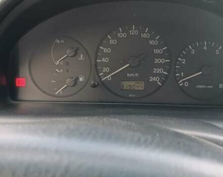 Зеленый Мазда 626, объемом двигателя 1.84 л и пробегом 319 тыс. км за 1700 $, фото 11 на Automoto.ua