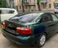 Зеленый Мазда 626, объемом двигателя 2 л и пробегом 380 тыс. км за 893 $, фото 1 на Automoto.ua