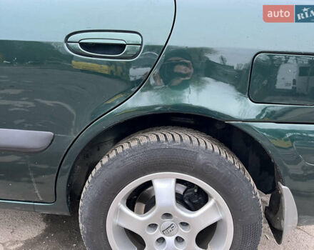 Зеленый Мазда 626, объемом двигателя 2 л и пробегом 286 тыс. км за 3500 $, фото 6 на Automoto.ua