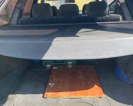 Зеленый Мазда 626, объемом двигателя 2 л и пробегом 400 тыс. км за 2500 $, фото 4 на Automoto.ua