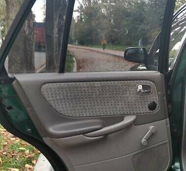 Зеленый Мазда 626, объемом двигателя 1.8 л и пробегом 435 тыс. км за 3500 $, фото 11 на Automoto.ua