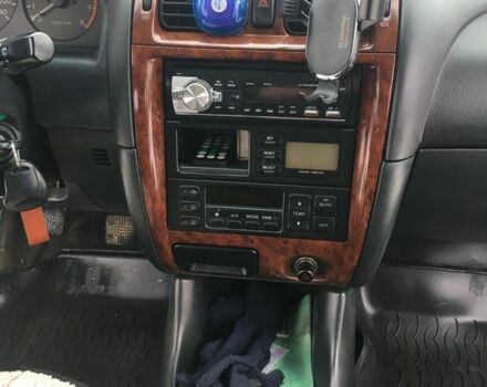 Зеленый Мазда 626, объемом двигателя 2 л и пробегом 320 тыс. км за 2700 $, фото 5 на Automoto.ua