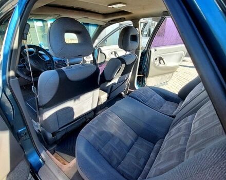 Зеленый Мазда 626, объемом двигателя 2 л и пробегом 250 тыс. км за 2300 $, фото 3 на Automoto.ua