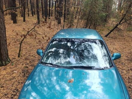 Зелений Мазда 626, об'ємом двигуна 2 л та пробігом 370 тис. км за 2500 $, фото 1 на Automoto.ua