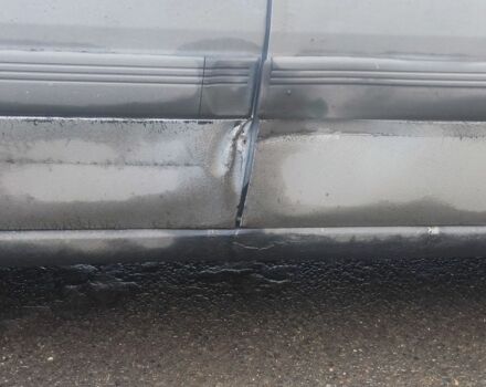 Серый Мазда 929, объемом двигателя 2.2 л и пробегом 340 тыс. км за 950 $, фото 4 на Automoto.ua