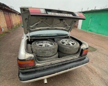 Серый Мазда 929, объемом двигателя 2.2 л и пробегом 283 тыс. км за 834 $, фото 3 на Automoto.ua