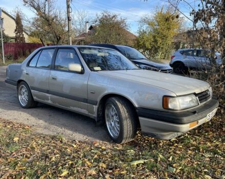 Серый Мазда 929, объемом двигателя 2.2 л и пробегом 284 тыс. км за 1500 $, фото 1 на Automoto.ua