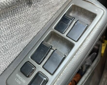 Серый Мазда 929, объемом двигателя 2.2 л и пробегом 283 тыс. км за 834 $, фото 9 на Automoto.ua