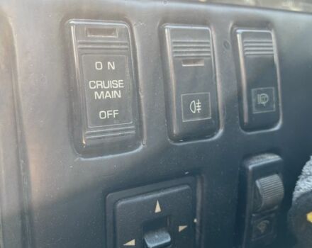 Серый Мазда 929, объемом двигателя 2.2 л и пробегом 283 тыс. км за 834 $, фото 7 на Automoto.ua