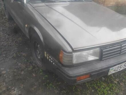 Сірий Мазда 929, об'ємом двигуна 2 л та пробігом 10 тис. км за 638 $, фото 1 на Automoto.ua