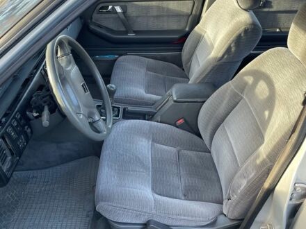 Серый Мазда 929, объемом двигателя 2.2 л и пробегом 283 тыс. км за 834 $, фото 1 на Automoto.ua