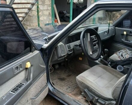 Синий Мазда 929, объемом двигателя 2 л и пробегом 230 тыс. км за 1100 $, фото 3 на Automoto.ua