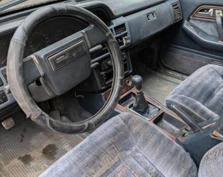 Синий Мазда 929, объемом двигателя 2.2 л и пробегом 413 тыс. км за 700 $, фото 3 на Automoto.ua