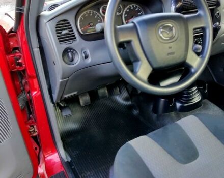 Мазда Б 2300 2007 в Харькове на Automoto.ua Красный Мазда Б 2300, объемом двигателя 2.3 л и пробегом 0 тыс. км за 11000 $, фото 4 на Automoto.ua