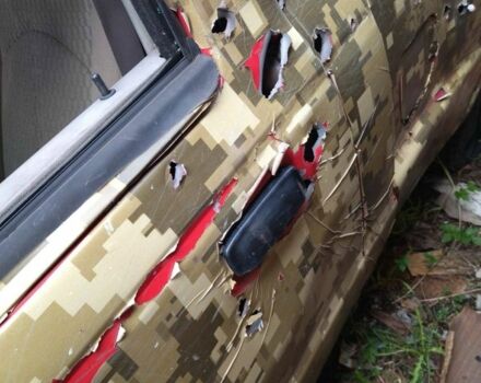 Красный Мазда Б серия, объемом двигателя 0 л и пробегом 350 тыс. км за 2200 $, фото 2 на Automoto.ua