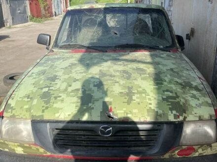 Красный Мазда Б серия, объемом двигателя 0 л и пробегом 350 тыс. км за 2200 $, фото 1 на Automoto.ua