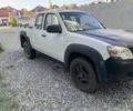 Білий Мазда BT-50, об'ємом двигуна 2.5 л та пробігом 332 тис. км за 8650 $, фото 3 на Automoto.ua