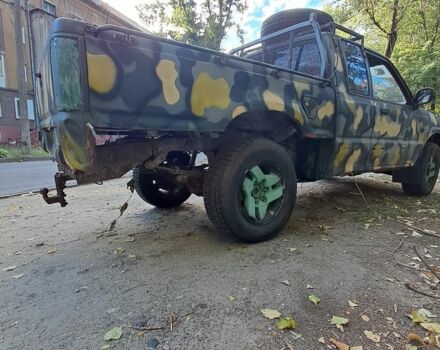 Красный Мазда БТ-50, объемом двигателя 0 л и пробегом 300 тыс. км за 2000 $, фото 2 на Automoto.ua