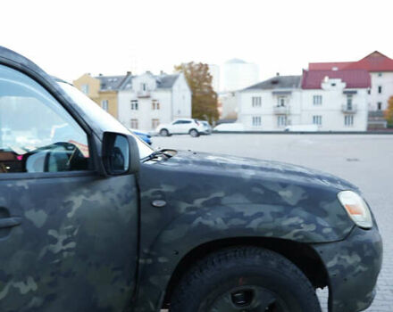 Мазда BT-50, об'ємом двигуна 2.5 л та пробігом 337 тис. км за 9999 $, фото 10 на Automoto.ua