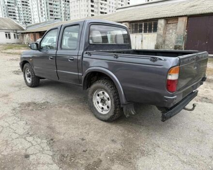 Серый Мазда БТ-50, объемом двигателя 2.5 л и пробегом 233 тыс. км за 3800 $, фото 2 на Automoto.ua