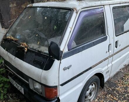 Белый Мазда Бонго, объемом двигателя 2 л и пробегом 300 тыс. км за 599 $, фото 1 на Automoto.ua