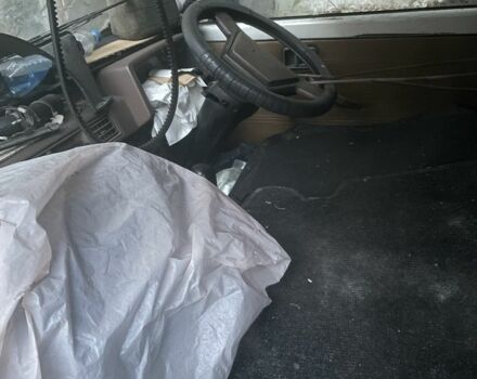 Белый Мазда Бонго, объемом двигателя 2 л и пробегом 300 тыс. км за 599 $, фото 4 на Automoto.ua