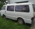 Белый Мазда Бонго, объемом двигателя 2.2 л и пробегом 500 тыс. км за 100 $, фото 1 на Automoto.ua