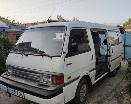 Белый Мазда Бонго, объемом двигателя 2.2 л и пробегом 100 тыс. км за 2200 $, фото 5 на Automoto.ua