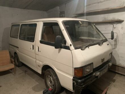 Білий Мазда Bongo, об'ємом двигуна 2 л та пробігом 250 тис. км за 572 $, фото 1 на Automoto.ua