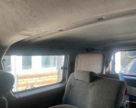 Серый Мазда Бонго, объемом двигателя 2 л и пробегом 300 тыс. км за 2999 $, фото 2 на Automoto.ua