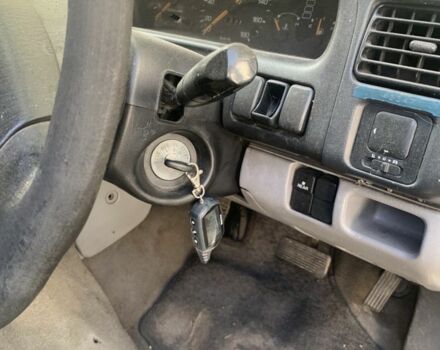 Серый Мазда Бонго, объемом двигателя 2 л и пробегом 300 тыс. км за 2999 $, фото 5 на Automoto.ua