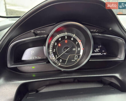 Белый Мазда СХ-3, объемом двигателя 2 л и пробегом 123 тыс. км за 14300 $, фото 20 на Automoto.ua