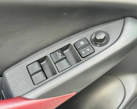 Білий Мазда СХ-3, об'ємом двигуна 2 л та пробігом 147 тис. км за 13000 $, фото 5 на Automoto.ua