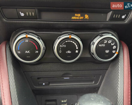 Белый Мазда СХ-3, объемом двигателя 2 л и пробегом 123 тыс. км за 14300 $, фото 10 на Automoto.ua