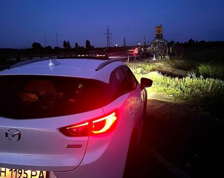 Белый Мазда СХ-3, объемом двигателя 2 л и пробегом 93 тыс. км за 15000 $, фото 2 на Automoto.ua