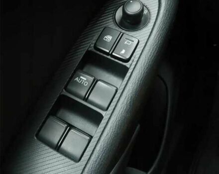 Белый Мазда СХ-3, объемом двигателя 2 л и пробегом 129 тыс. км за 11950 $, фото 6 на Automoto.ua