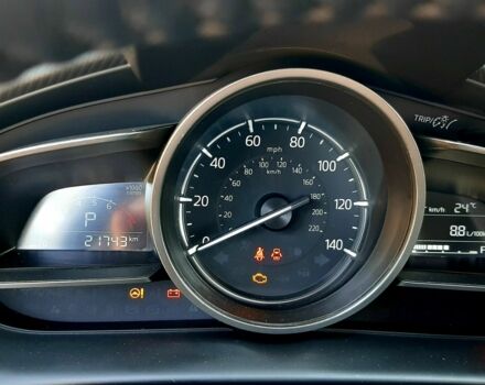 Белый Мазда СХ-3, объемом двигателя 2 л и пробегом 28 тыс. км за 16300 $, фото 2 на Automoto.ua