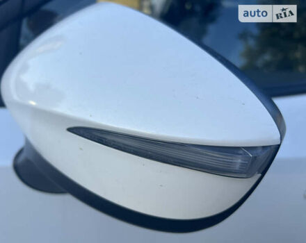 Белый Мазда СХ-3, объемом двигателя 1.5 л и пробегом 72 тыс. км за 23950 $, фото 14 на Automoto.ua