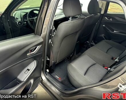 Серый Мазда СХ-3, объемом двигателя 2 л и пробегом 116 тыс. км за 19300 $, фото 7 на Automoto.ua