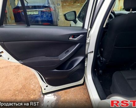 Белый Мазда СХ-5, объемом двигателя 2.2 л и пробегом 220 тыс. км за 12500 $, фото 8 на Automoto.ua