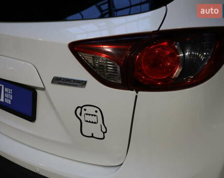 Белый Мазда СХ-5, объемом двигателя 0 л и пробегом 229 тыс. км за 11600 $, фото 8 на Automoto.ua