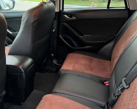 Белый Мазда СХ-5, объемом двигателя 2 л и пробегом 288 тыс. км за 12000 $, фото 5 на Automoto.ua