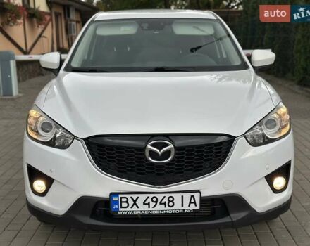Белый Мазда СХ-5, объемом двигателя 2.2 л и пробегом 199 тыс. км за 12500 $, фото 4 на Automoto.ua