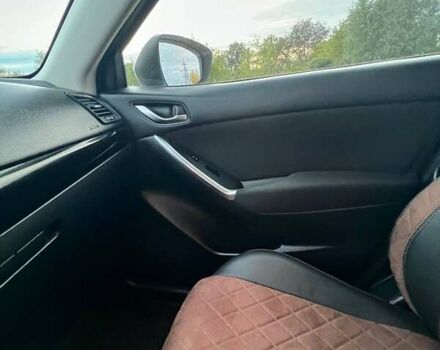 Белый Мазда СХ-5, объемом двигателя 2 л и пробегом 288 тыс. км за 12000 $, фото 12 на Automoto.ua