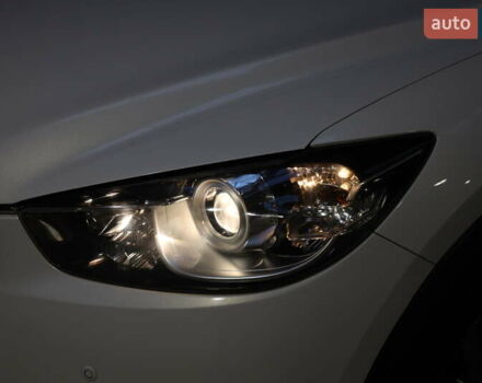 Белый Мазда СХ-5, объемом двигателя 0 л и пробегом 229 тыс. км за 11600 $, фото 7 на Automoto.ua